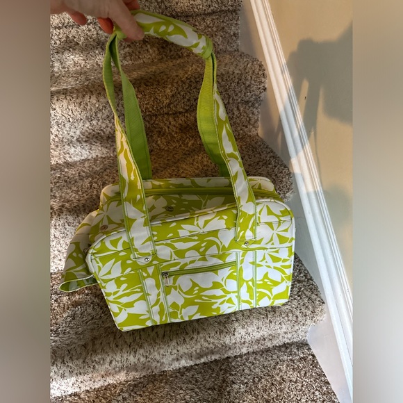 Beautiful designed pet carrier with handles. - Picture 4 of 11